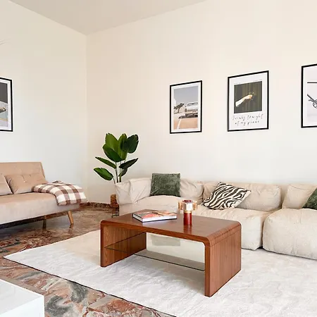 Vista Ghirlandina - Attico Sul Tetto Del Centro Al Settimo Piano *