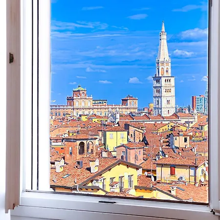 Vista Ghirlandina - Attico Sul Tetto Del Centro Al Settimo Piano * مودينا