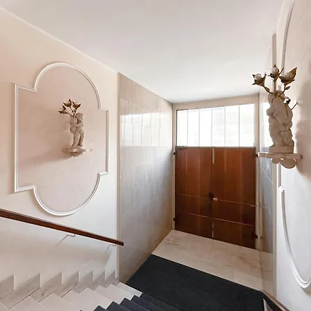 Vista Ghirlandina - Attico Sul Tetto Del Centro Al Settimo Piano شقة