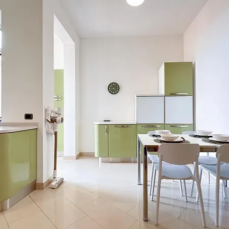 Vista Ghirlandina - Attico Sul Tetto Del Centro Al Settimo Piano مودينا