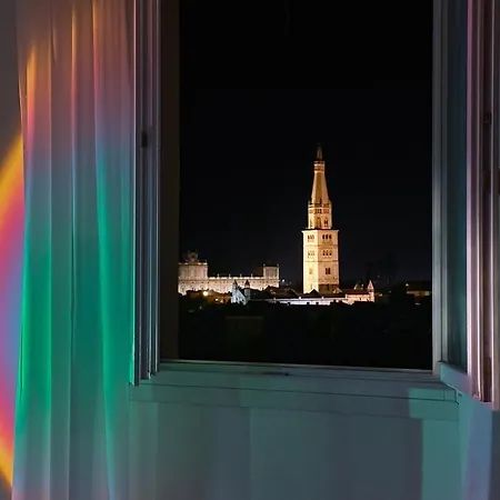 شقة Vista Ghirlandina - Attico Sul Tetto Del Centro Al Settimo Piano *