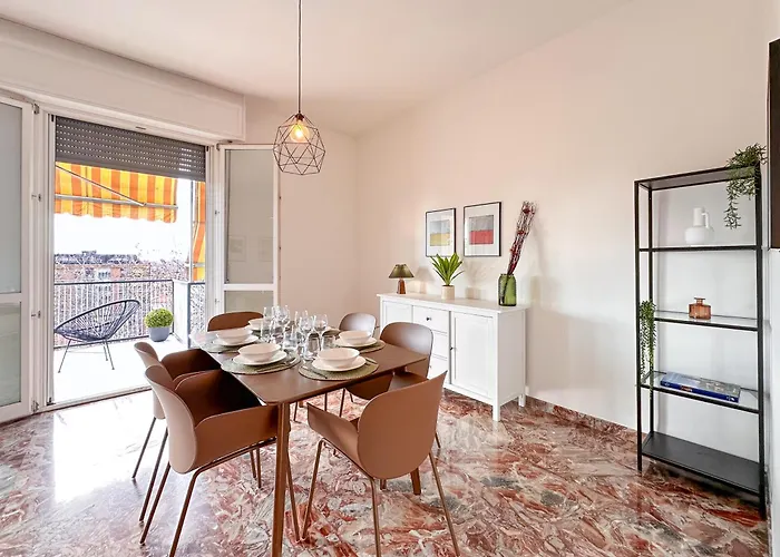 Vista Ghirlandina - Attico Sul Tetto Del Centro Al Settimo Piano 公寓 摩德纳