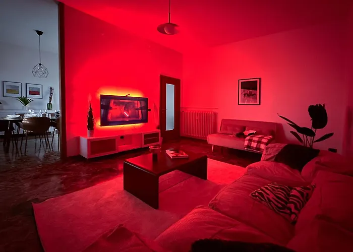 Vista Ghirlandina - Attico Sul Tetto Del Centro Al Settimo Piano * 摩德纳